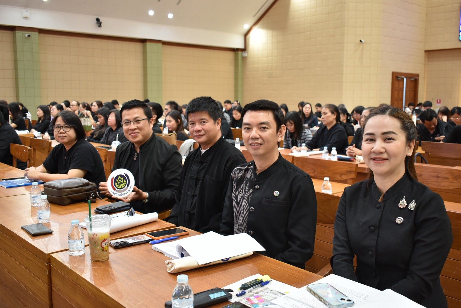 พช.เชียงดาว : ประชุมเชิงปฏิบัติการการดำเนินงานตามมาตรการปรับปรุงประสิทธิภาพในการปฏิบัติราชการ พร้อมลงนามบันทึกข้อตกลงและคำรับรองตัวชี้วัด ประจำปีงบประมาณ พ.ศ. 2569