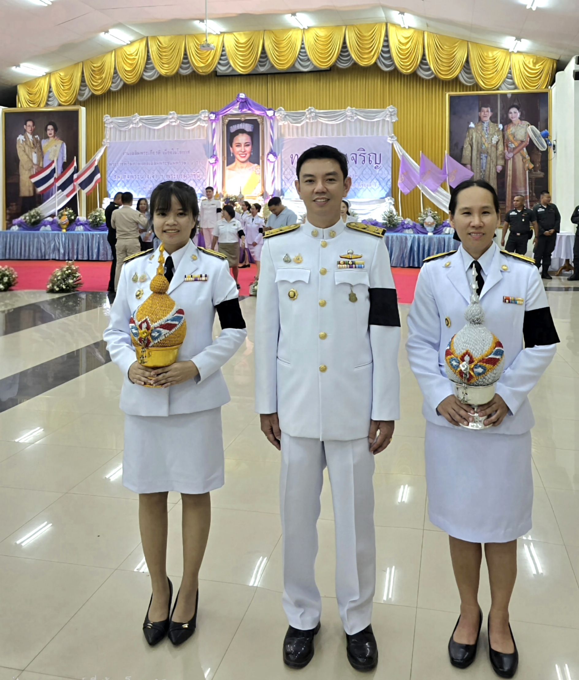 พช.เชียงดาว : ร่วมพิธีถวายเครื่องราชสักการะและวางพานพุ่ม และพิธีจุดเทียนชัยถวายพระพรชัยมงคล
