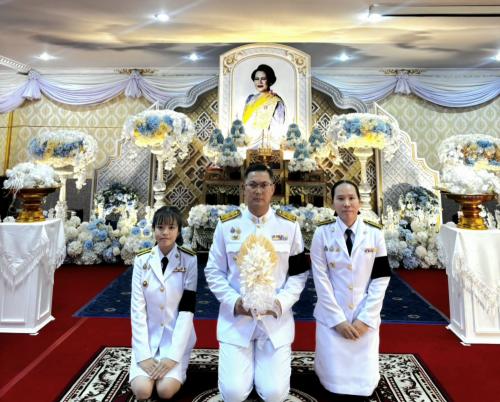 พช.เชียงดาว : ร่วมพิธีถวายดอกไม้จันทน์ภาคประชาชนตัวแทน